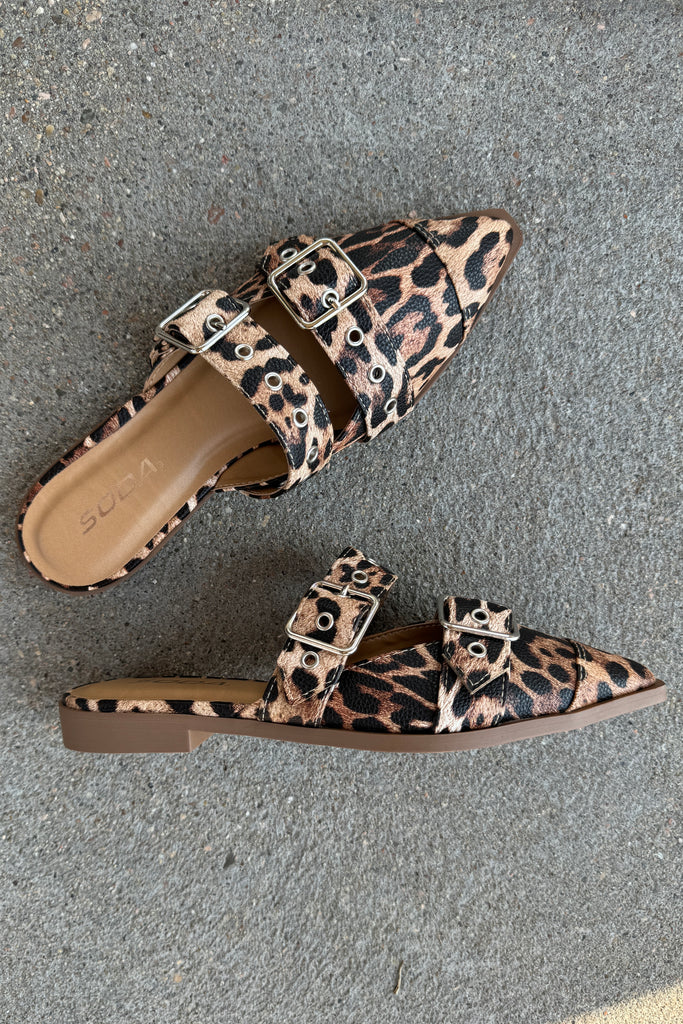 Usual Leopard Flat